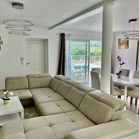 Chambres & Suites Villa Architecte Saint-Paul-et-Valmalle エクステリア 写真