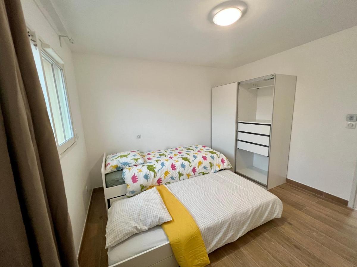 Chambres & Suites Villa Architecte Saint-Paul-et-Valmalle エクステリア 写真