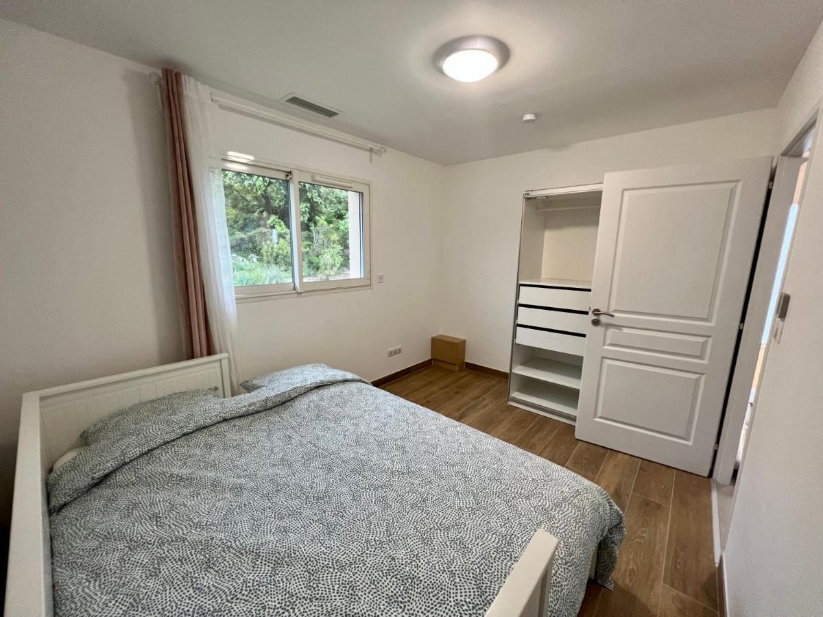 Chambres & Suites Villa Architecte Saint-Paul-et-Valmalle エクステリア 写真