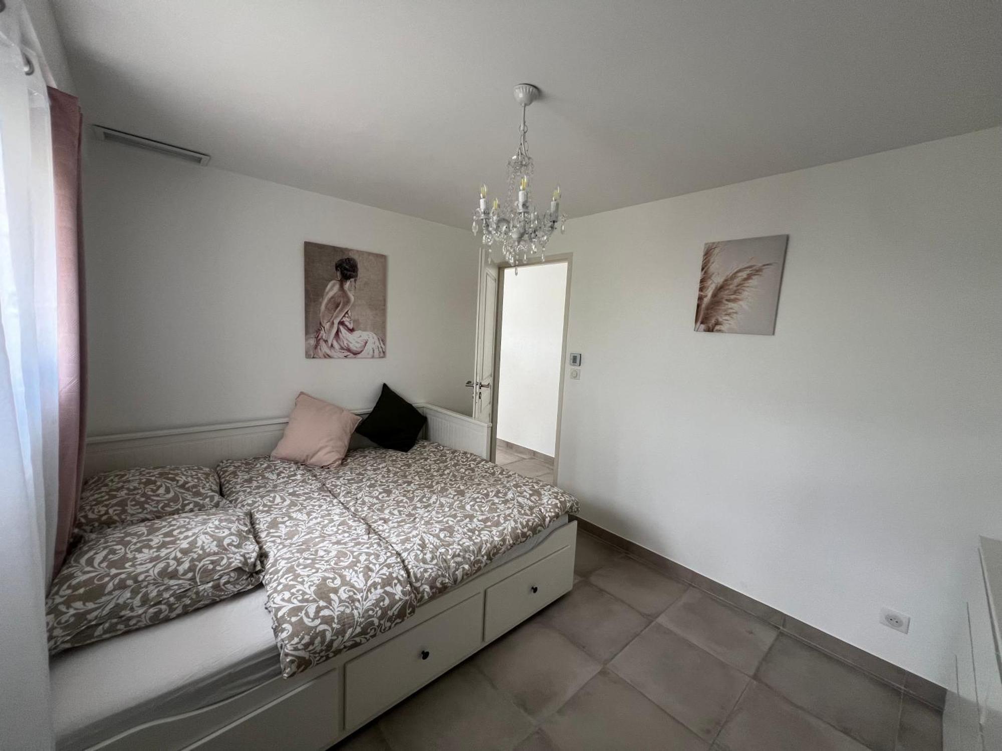 Chambres & Suites Villa Architecte Saint-Paul-et-Valmalle エクステリア 写真